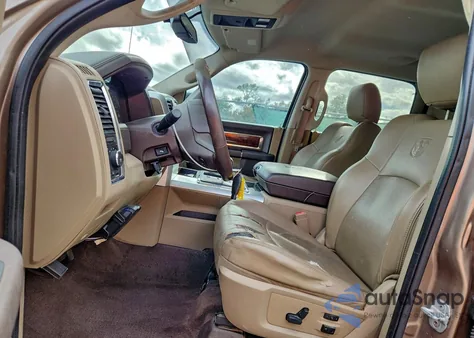 2010 Dodge Ram 1500 z USA, uszkodzony, nr VIN 1D7RV1CT2AS216982